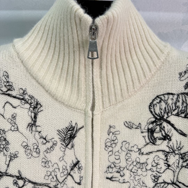 chr1st1an D10r sweaters